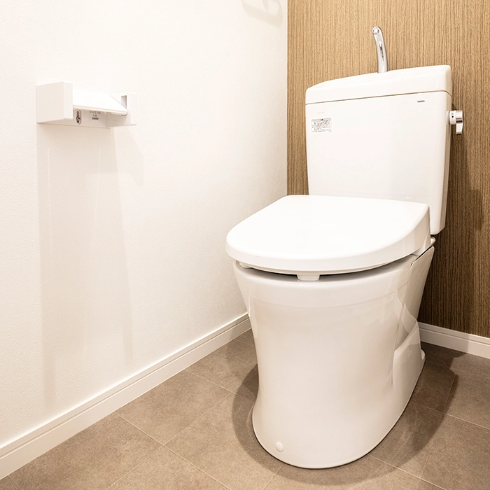 1F TOILET